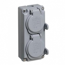 ABB 2 розетки с/з в металлическом корпусе UJ210/2, 2P+E, IP44 с крышками, 10/16A, 250В арт. 2CMA178339R1000