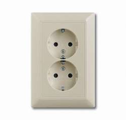 ABB BJB Basic 55 Беж Розетка 2-ая с/з моноблок арт. 2014-0-1463