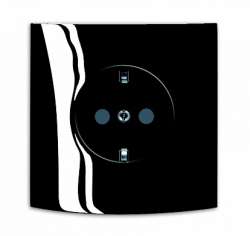 ABB BJE Impuls Чёрный Бриллиант Розетка с/з в корпусе, с защитными шторками TRITON арт. 2013-0-5258