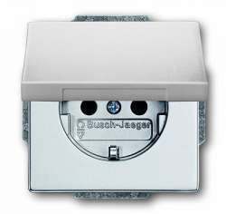 ABB BJE Solo/Future Серебристо-алюминиевый Розетка SCHUKO 16А 250В с крышкой арт. 2018-0-1487