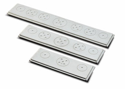 Gira S-55 Крем глянц Переключатель 1-клав нажимной в сборе с клавишей (клавиша с самовозвратом) арт. 012601