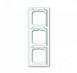 ABB Solo/future Рамка 3-постовая, с полем для надписи и шильдиком, вертикальная, future linear, davos/альпийский белый арт. 1754-0-4366