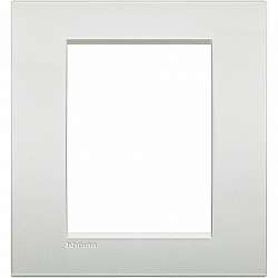 BT LL Белый жемчуг Рамка AIR 3+3 модуля арт. LNC4826PR