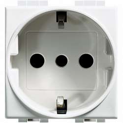 BT Luna Бел Розетка с/з 2 модуля арт. C4140