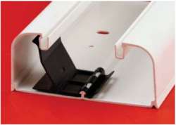 DKC In-Liner Front Держатель кабелей для коробов 90х50 и 110х50 мм арт. 09511