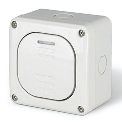 DKC Кнопка однополюсная одноклавишная настенная арт. DIS1375312P