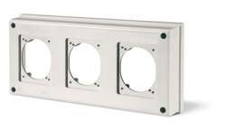 DKC Крышка 150х328х45 на 3 поста с основанием 70х87 мм. арт. DIS6741300