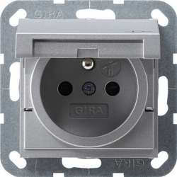 Gira S-55 Алюминий Розетка с/з и крышкой, с защитными шторками арт. 048826
