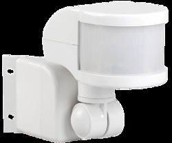 IEK Датчик движения ДД 018В белый, макс. нагрузка 1100Вт, угол обзора 270град., дальность 12м, IP44 арт. LDD10-018B-1100-001
