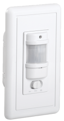 IEK Датчик движения ДД 028 белый, макс. нагрузка 1200Вт, угол обзора 140град., дальность 9м, IP20, арт. LDD12-028-1200-001