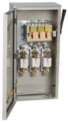 IEK Ящик с выключателем-разъед. ЯРП-400А 74 У1 IP54 арт. YARP-400-74-54