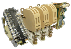 IEK Контактор КТ 6623И 150А 3р кат. перем. тока 400В арт. KTA21-150-400-3