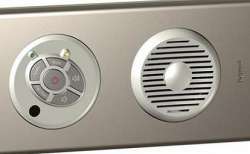 Legrand Celiane Беж Накладка Блока питания тюнера со встроенной колонкой арт. 066243