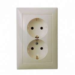 Legrand DIY Valena Крем Розетка 2-ая с/з арт. 695616