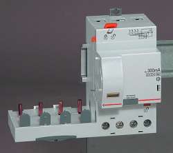 Legrand DX3 Дифференциальный блок тип Hpi 300 мА селективный 4P 400В 63А 3 мод арт. 410555