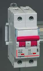 Legrand DX3 IS Рубильник 2P 40A 2м c ДУ арт. 406527