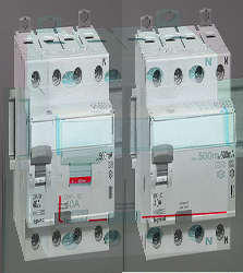 Legrand DX3 УЗО 4P 40А A 500мА N справа арт. 411790