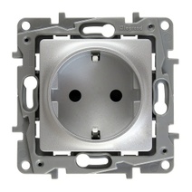 Legrand Etika Алюм Розетка с/з со шторками, винт. клеммы, 16А, 250 В арт. 672422