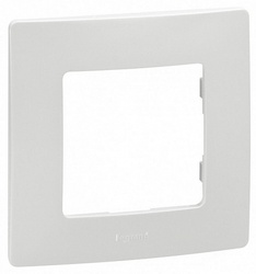 Legrand Etika Бел Рамка 1-ая арт. 672501