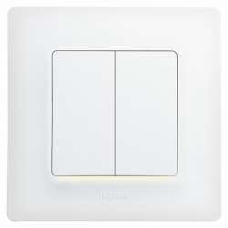 Legrand Etika Бел Выключатель 2-х клавишный с подсветкой, 10А, винт. клем. арт. 672204