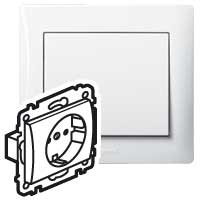 Legrand Galea Life Бел Розетка с/з с защитными шторками (мех. + лиц.панель) арт. 771063