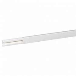 Legrand Кабель-канал пластик без перегородки 32х20 арт. 030017