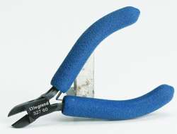 Legrand Кусачки для обрезания.кабеля арт. 032760