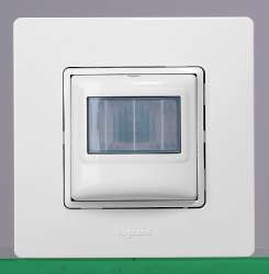 Legrand Mosaic Датчик движения с нейтралью, белый арт. 078454