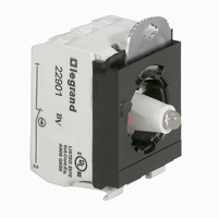 Legrand Osmoz Монтажный адаптер 3 поста 230В, +НО+Н3 конт.бл. винт.кл арт. 023014