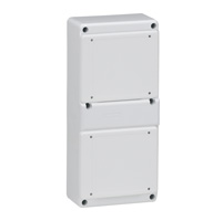 Legrand P17 лиц.пан. с 1 загл. 2роз.16А с блок. арт. 057723