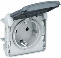 Legrand Plexo Белый Розетка 2К+З с защитой блокировкой с винт. зажим франц. стандарт 16A арт. 069622