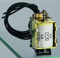 Legrand Расцепитель независим. для DPX/DPX-I/DPX-IS - 230 В~/= арт. 026167