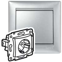 Legrand Valena Алюминий Розетка 1-ая с/з литая(с выталкивателем) арт. 770194