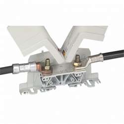 Legrand Viking 3 Силовая клемма два вывода под наконечник шаг 55 мм арт. 039015