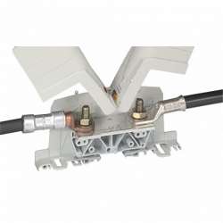 Legrand Viking 3 Силовая клемма вывод под наконечник вывод под кабель шаг 42 мм арт. 039017