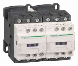 SE Contactors D Контактор реверсивный 3Р 32A, НО+НЗ, 24В DС (LC2D32BL) арт. LC2D32BL