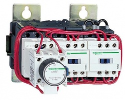 SE Contactors D Пускатель звезда-треугольник D, 32A, 230В 50/60Гц, мех.блокировка арт. LC3D32AP7