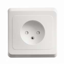 SE Этюд Бел Розетка 1-ая б/з с защитными шторками арт. PC16-002B