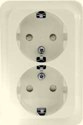 SE Quick Беж Розетка 2-ая с/з, с защитными шторками, в сборе арт. LEX1834466P