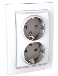 SE Unica Бел Розетка 2-ая с/з с защитными шторками винт. зажим, литая арт. MGU23.067.18D