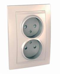 SE Unica Беж Розетка 2-ая б/з с защитными шторками винт. зажим, литая арт. MGU23.063.25D