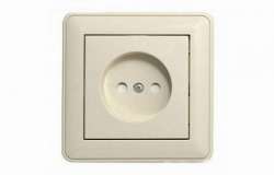 SE Wessen 59 Беж Розетка с/з с защитными шторками (в сборе, с рамкой) арт. RS16-152-28