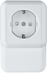 SE Wessen Прима наруж Бел Розетка 1-ая с/з с защитными шторками 16А,плинтусная, монтажная пластина (в сборе)(опт.упак.) арт. RA16-003-2M-B