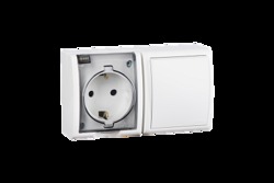 Simon 15 Aqua Белый Блок: Розетка 2P+E Schuko 16А 250В + выключатель 10А 250В, IP54 арт. 1594511-030