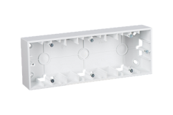 Simon 15 Белая Коробка 3-ая для наружного монтажа арт. 1590753-030