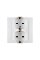 Simon 15 Белая Розетка 2-ая с/з литая (в сборе с рамкой) арт. 1590459-030