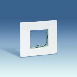 Simon 27 Play Белая Рамка-база 3-ая 85х233мм арт. 2700630-030