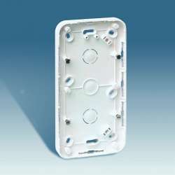 Simon 73 Белый Цоколь для монтажа,h-11мм 2 -й арт. 73760-30