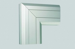 Simon Connect Алюминий Угол плоский L-образный (вверх) для ТК01103-8, Кабломакс арт. TKA011110-8