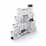 FINDER Интерфейсный модуль, электромеханическое реле с таймером, серия MasterTimer (мультифункциональный: AI,DI,GI,SW,BE,CE,DE,EE); 1CO 6A; контакты AgNi; питание 24В АС/DC; категория защиты IP20; безвинтовые клеммы "Push-in"(арт.399100240060)